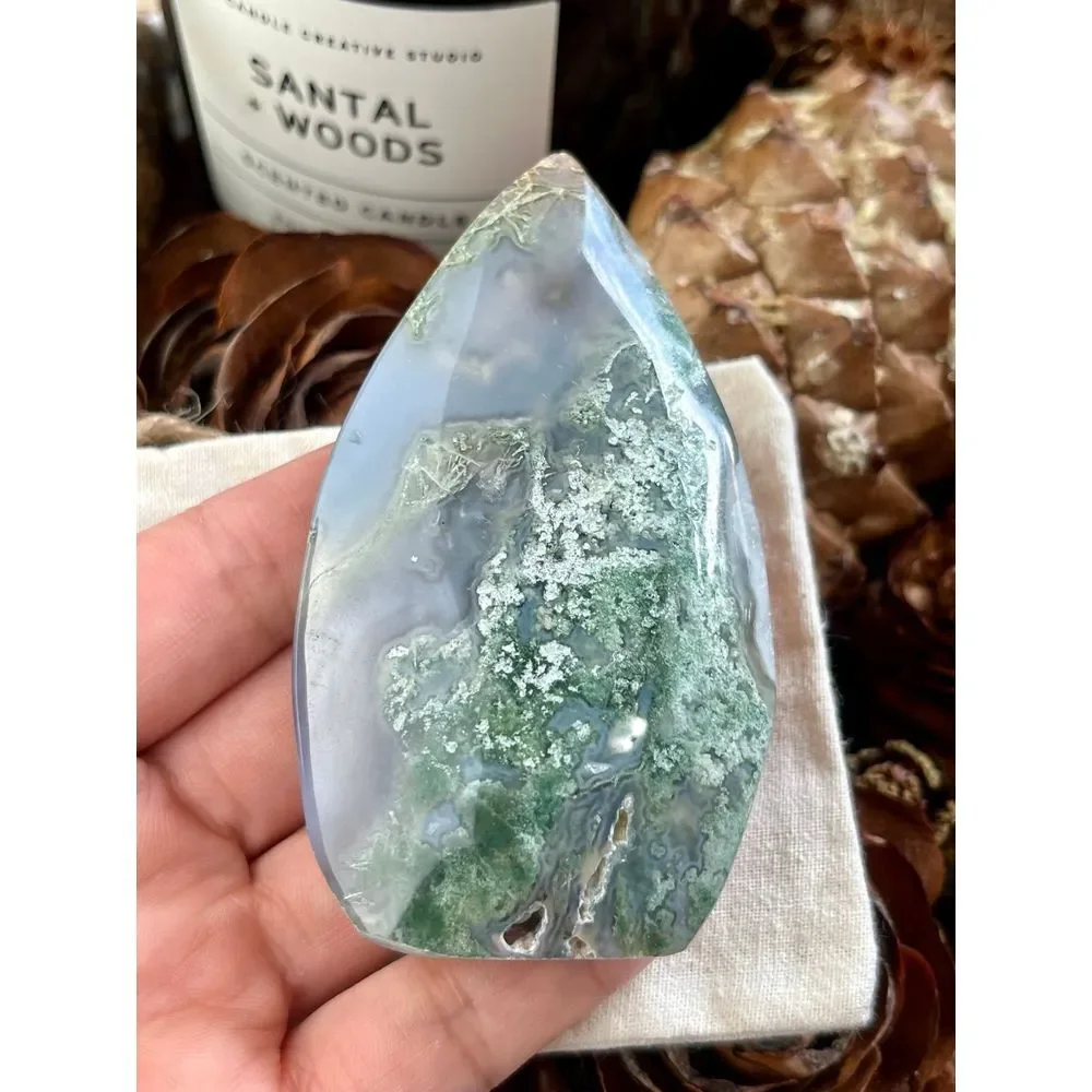 Moss agate bundle flame, heart and small‎ tower